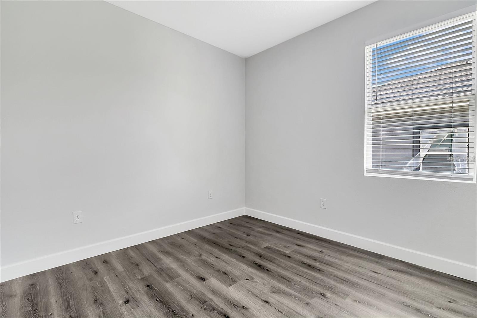 Image 4 of 15 For 10385 Port Everglades Street 10385