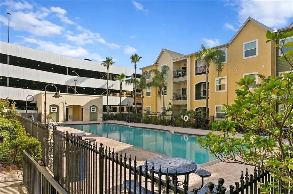 Image 20 of 20 For 1910 Palm Avenue 10107