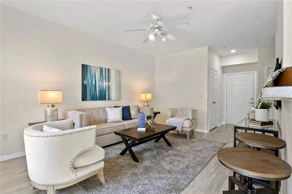 Image 7 of 20 For 1910 Palm Avenue 10107