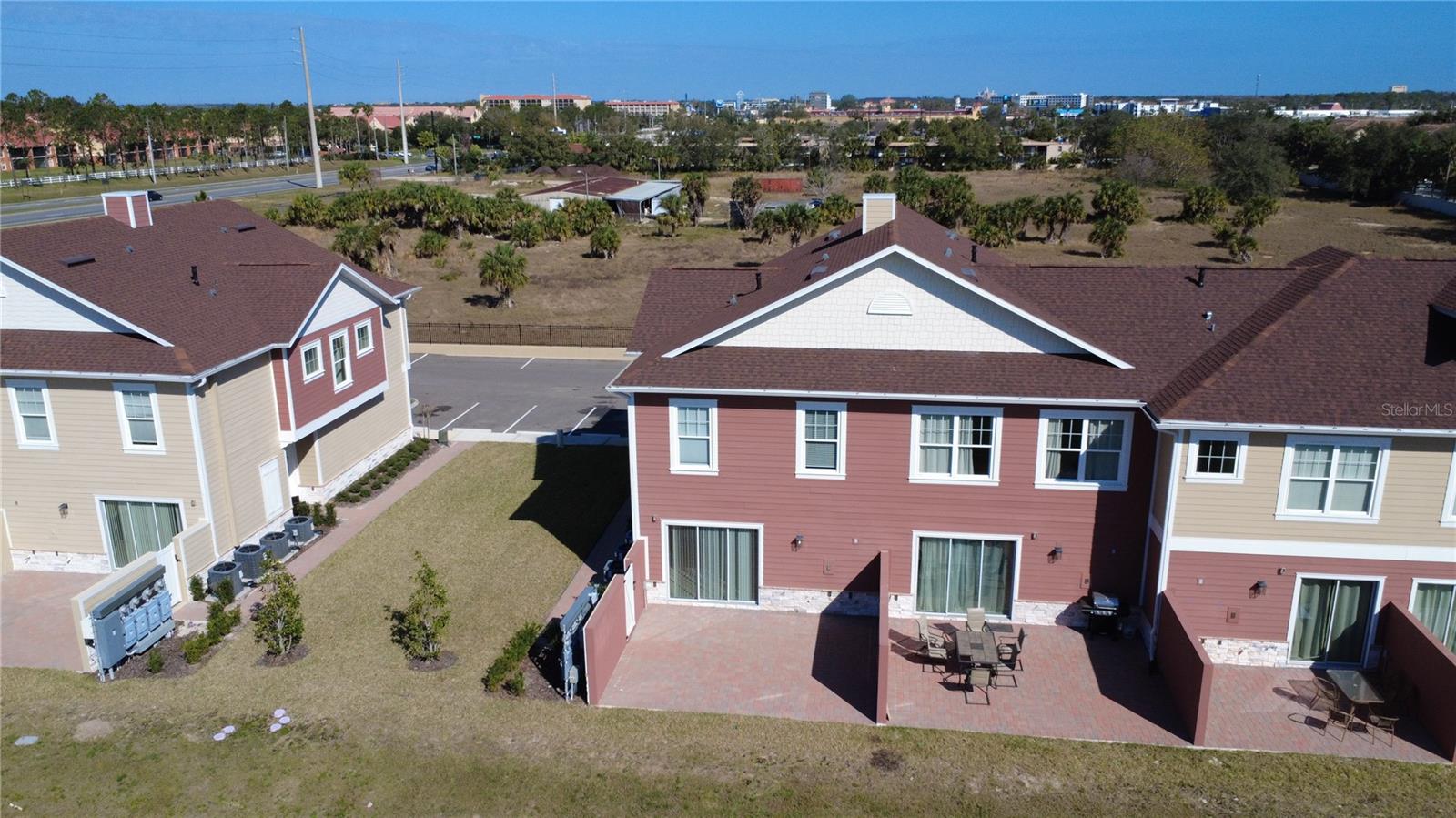 Image 4 of 20 For 7562 Sunflower Circle