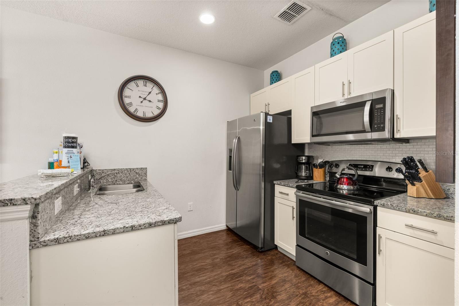 Image 13 of 63 For 2903 Edenshire Way 103