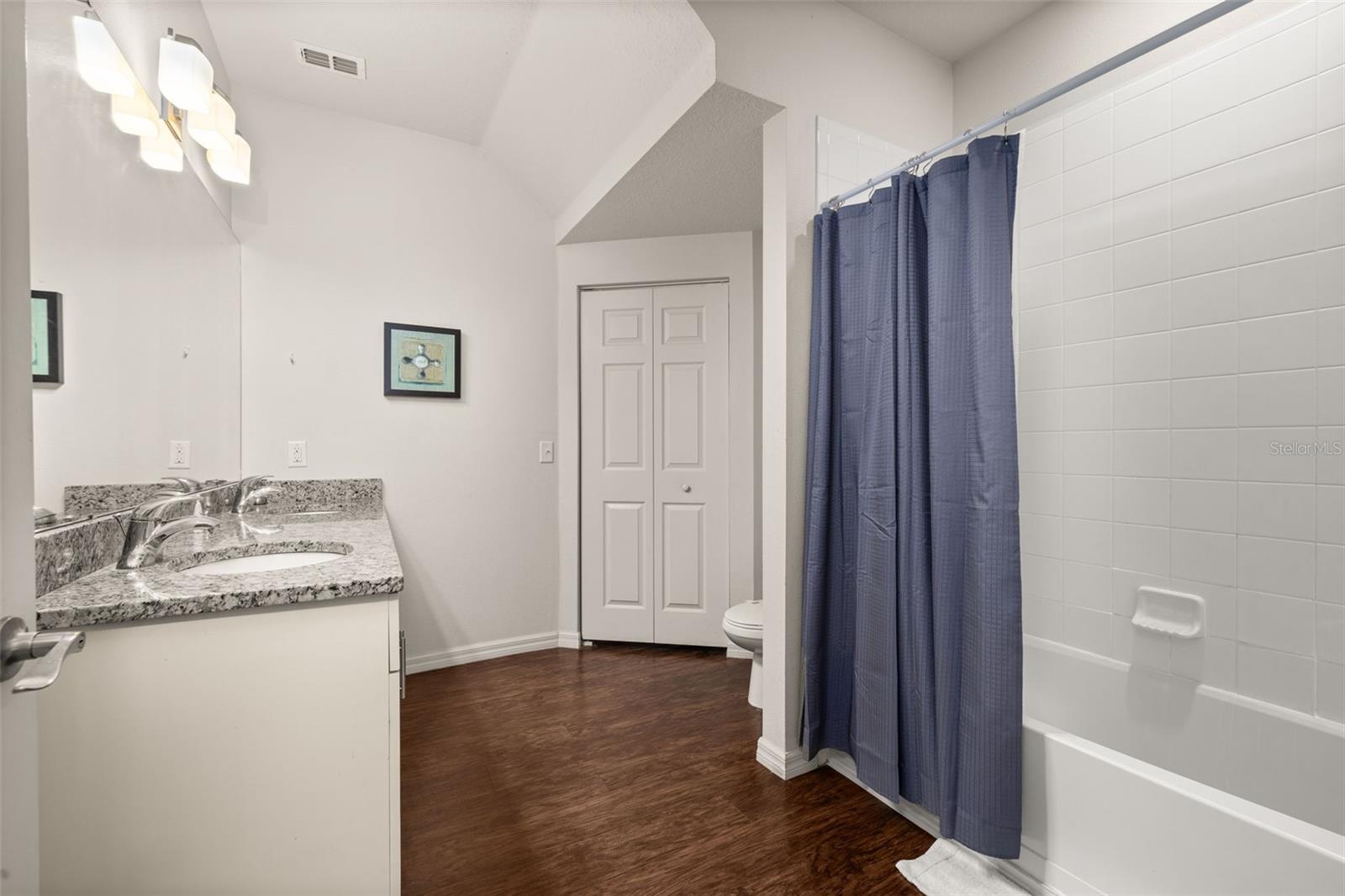 Image 19 of 63 For 2903 Edenshire Way 103