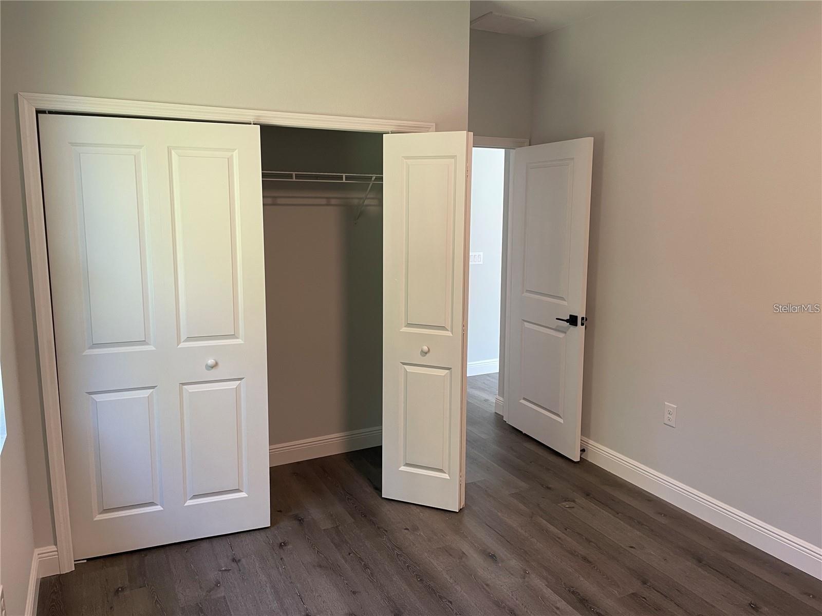 Image 10 of 16 For 12337 Gulfstream Boulevard