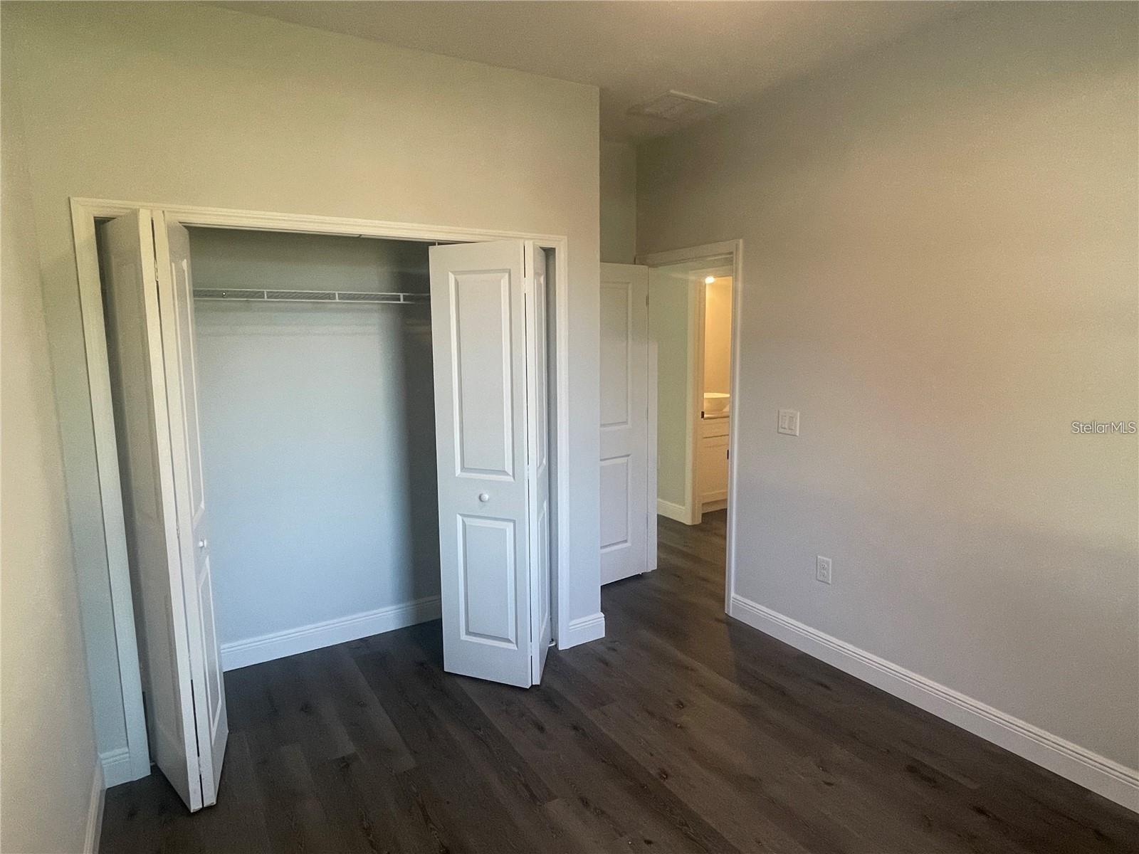Image 8 of 16 For 12337 Gulfstream Boulevard