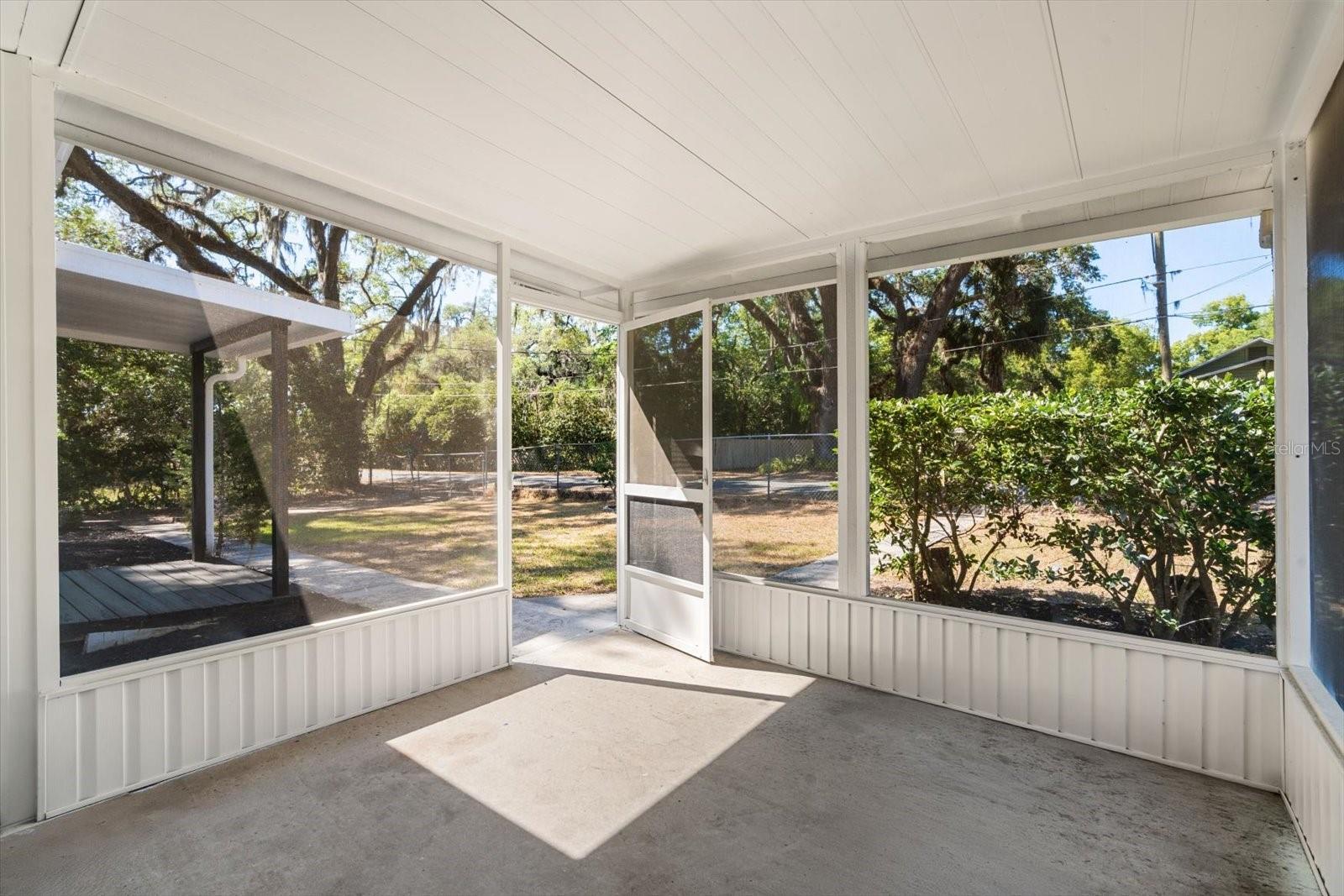 Image 17 of 24 For 112 Mcclendon Street