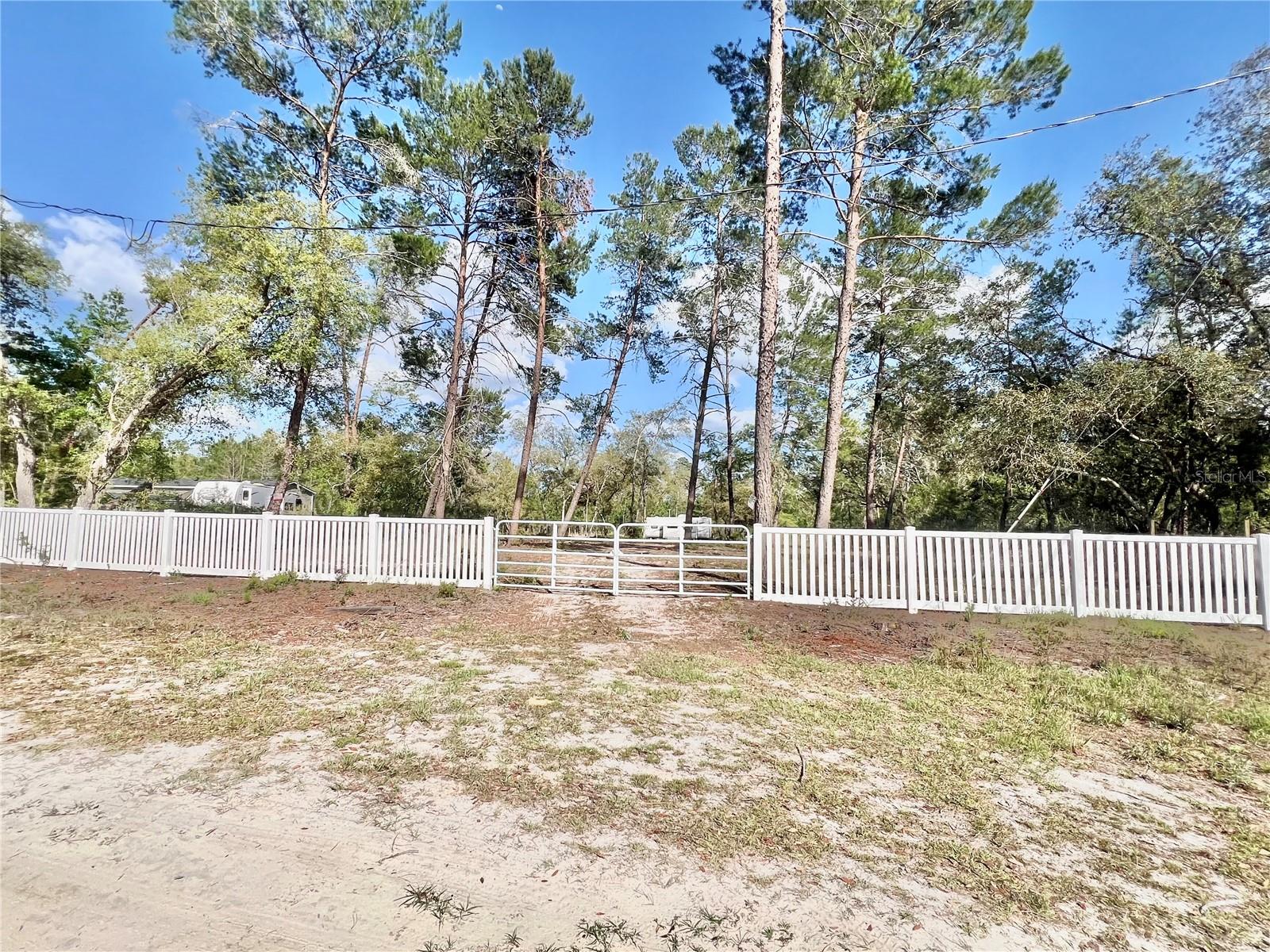 Image 10 of 22 For 104 Oleander Lane