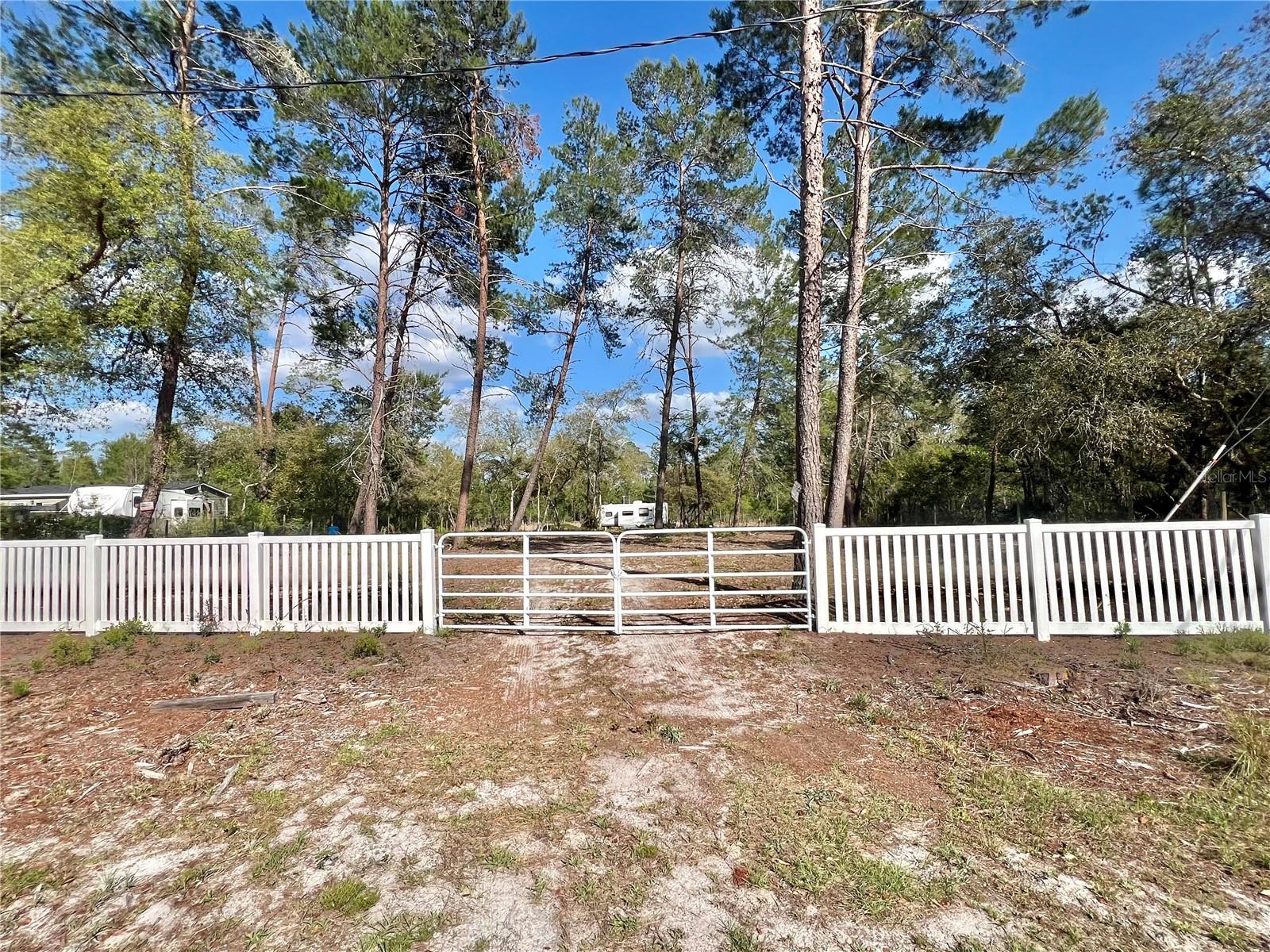 Image 11 of 22 For 104 Oleander Lane