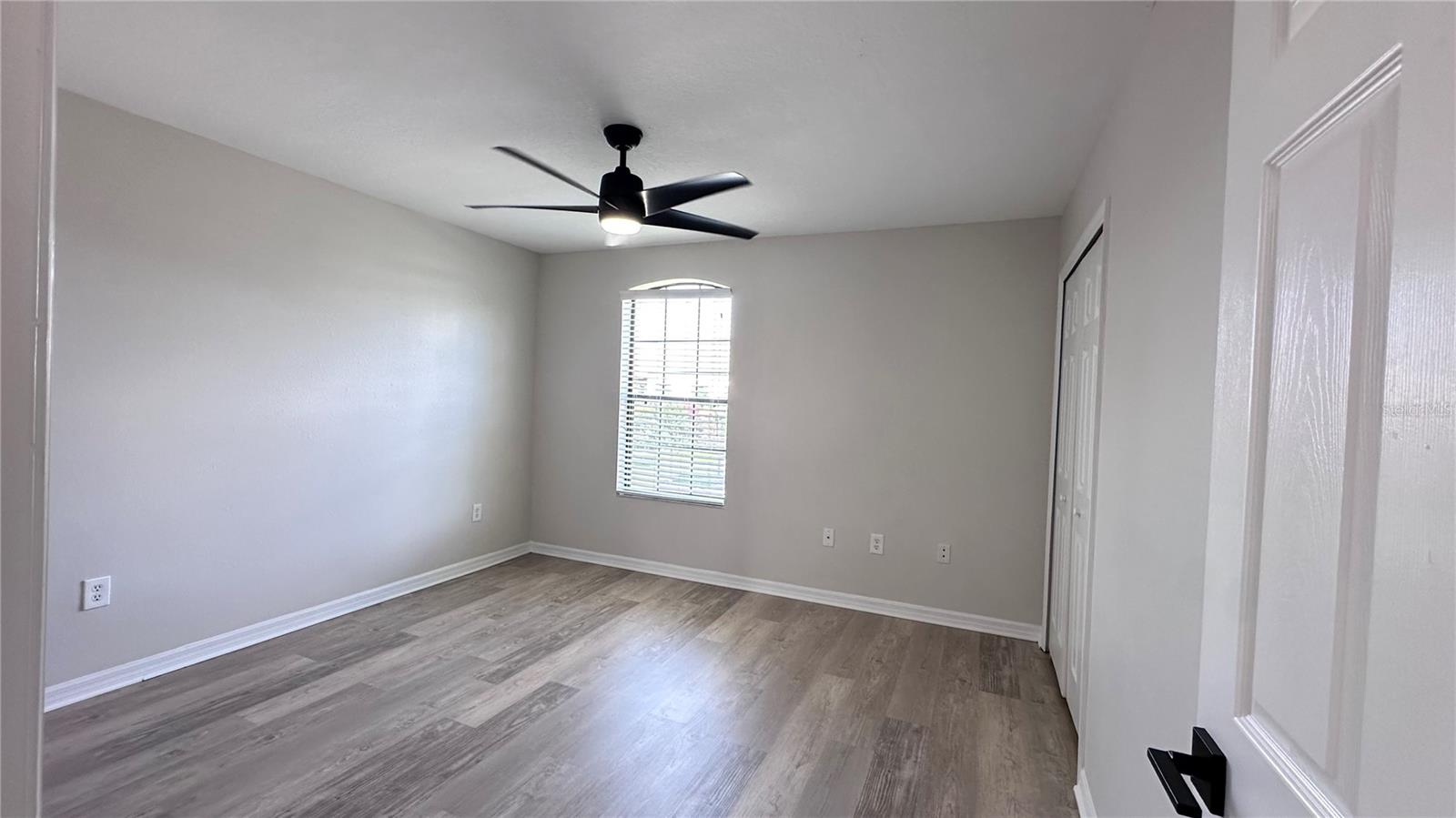 Image 21 of 33 For 4056 Viosca Place