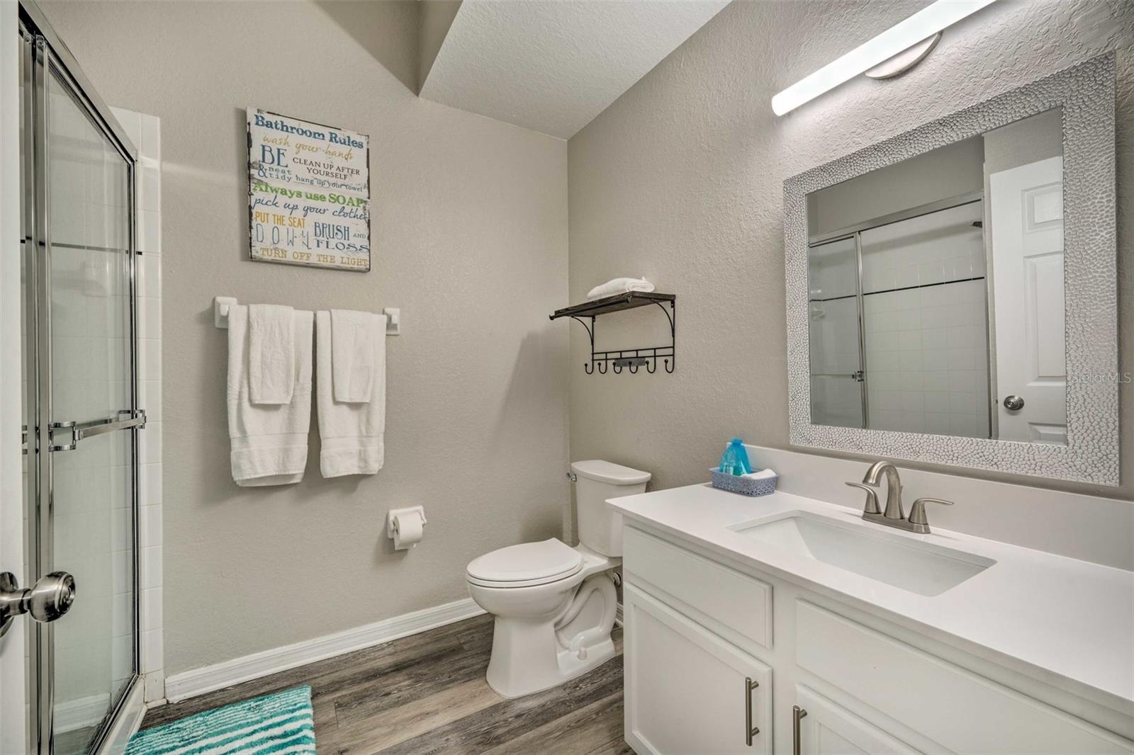 Image 20 of 28 For 702 Gran Bahama Boulevard