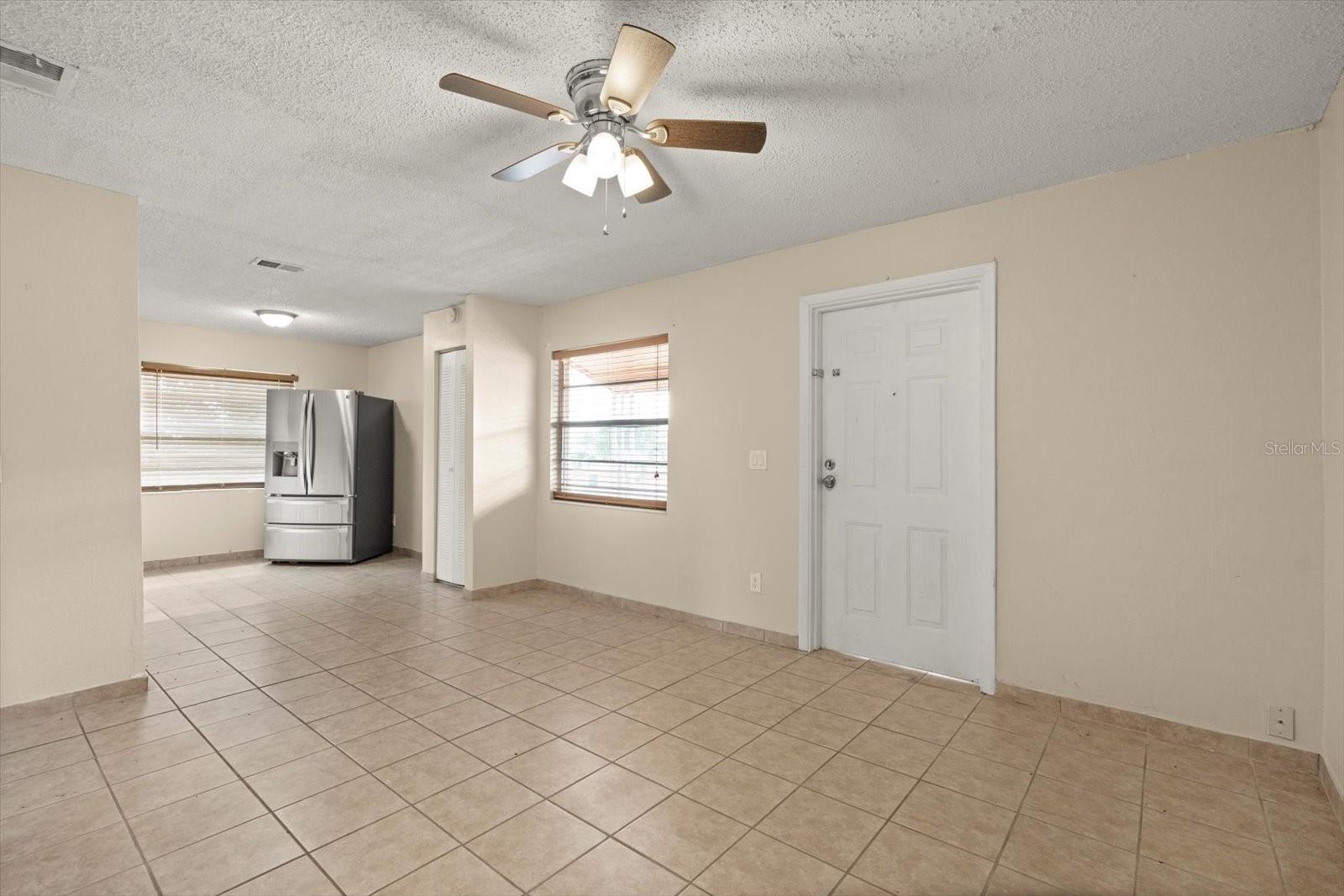 Image 3 of 17 For 704 Michigan Court 4