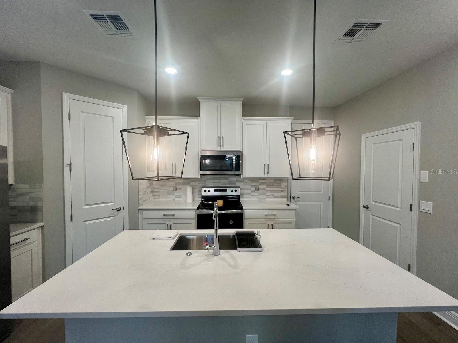 Image 2 of 19 For 12253 Bracco Street