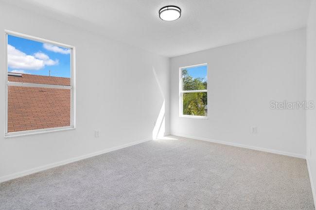 Image 18 of 41 For 227 Sand Ridge Drive