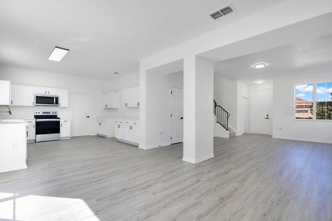 Image 4 of 41 For 227 Sand Ridge Drive