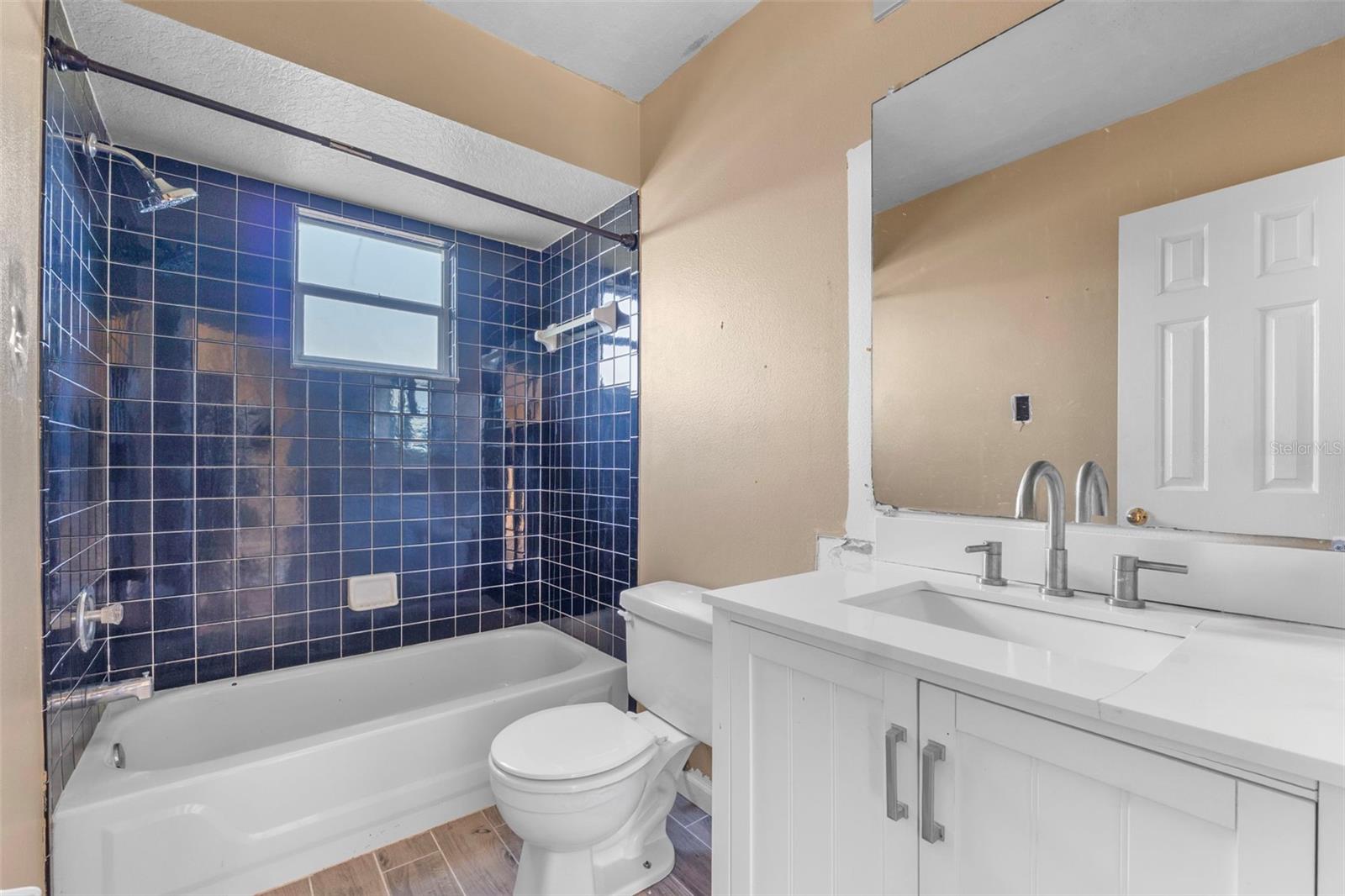 Image 18 of 29 For 638 Kangaroo Drive