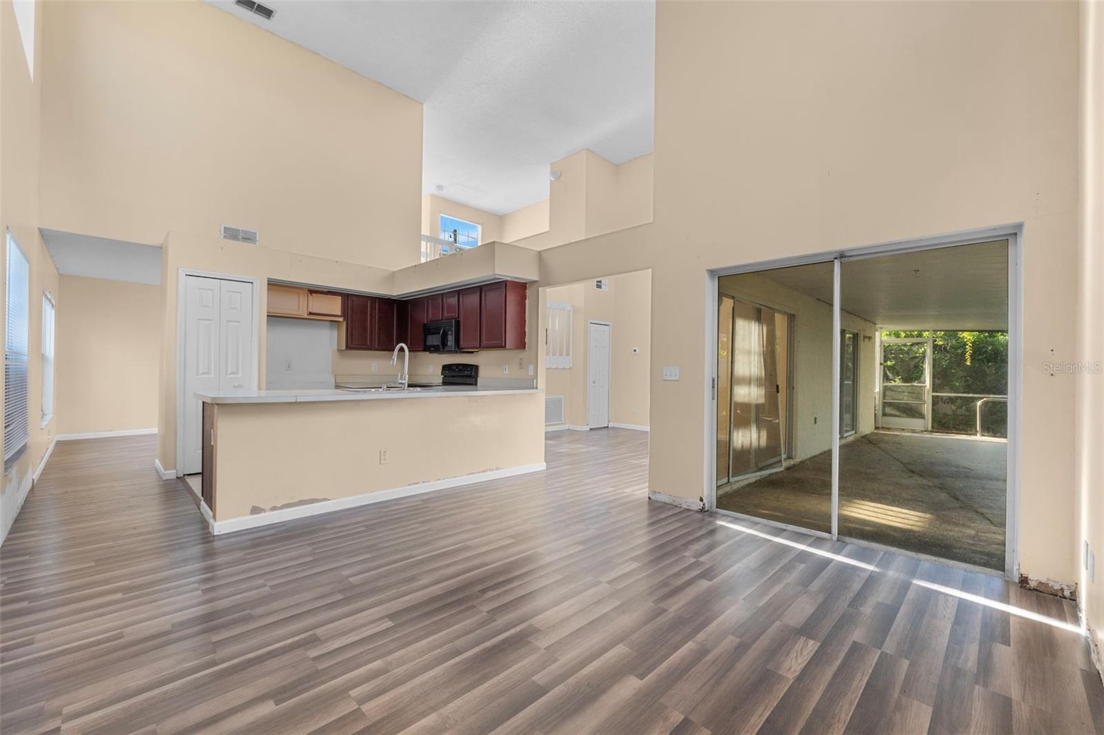 Image 6 of 29 For 638 Kangaroo Drive
