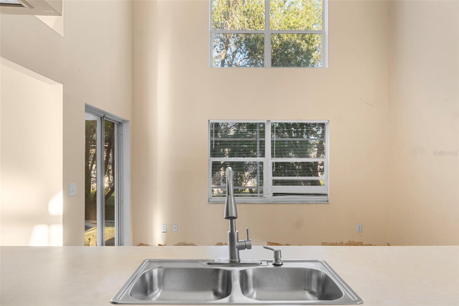 Image 8 of 29 For 638 Kangaroo Drive