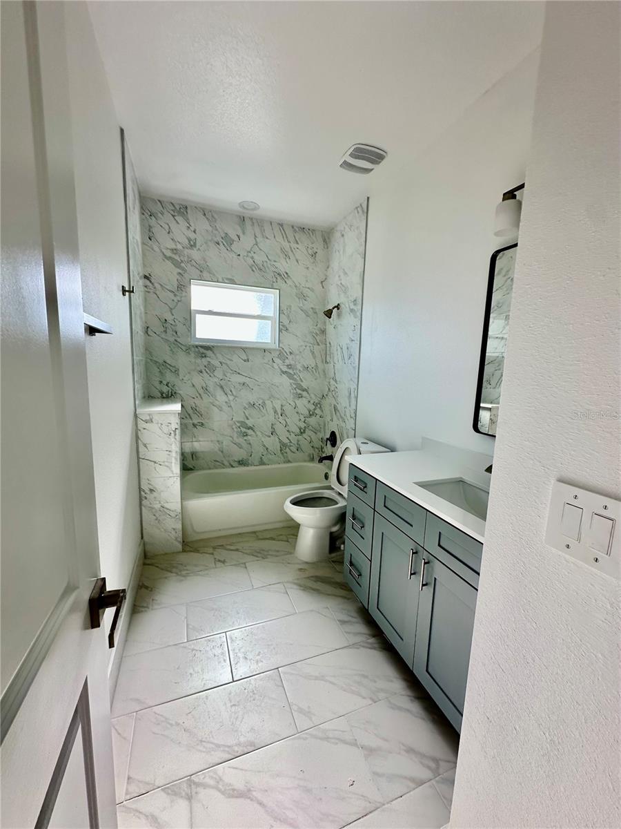 Image 16 of 17 For 3135 Lowry Boulevard Se