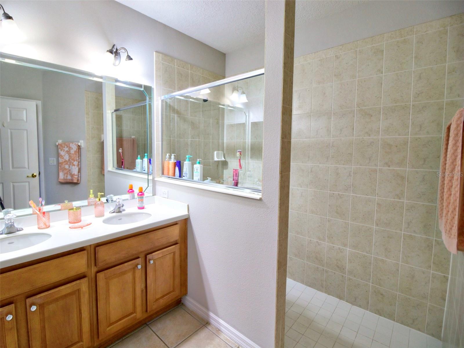 Image 16 of 30 For 9435 Myrtle Creek Lane 304