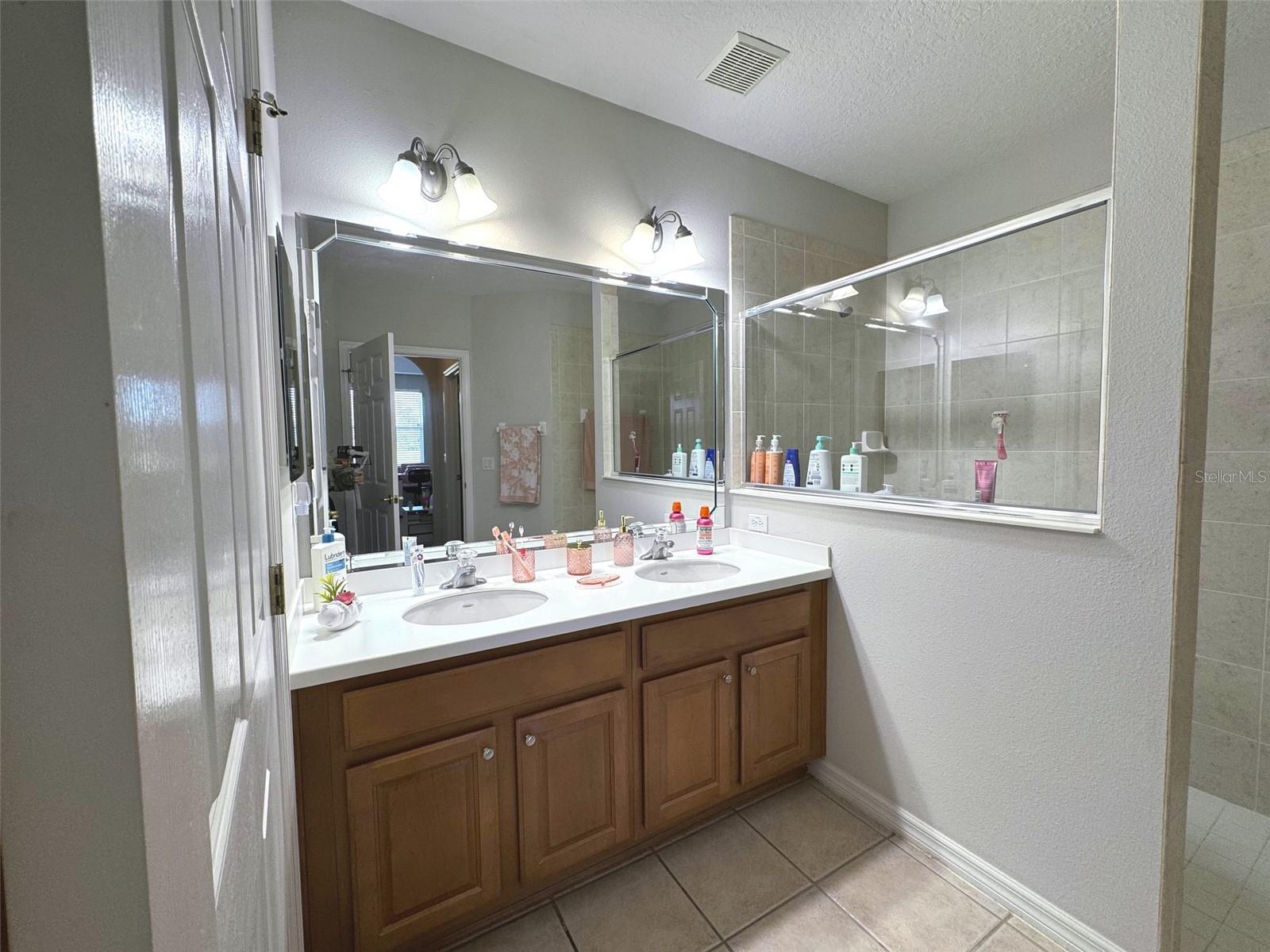 Image 23 of 30 For 9435 Myrtle Creek Lane 304