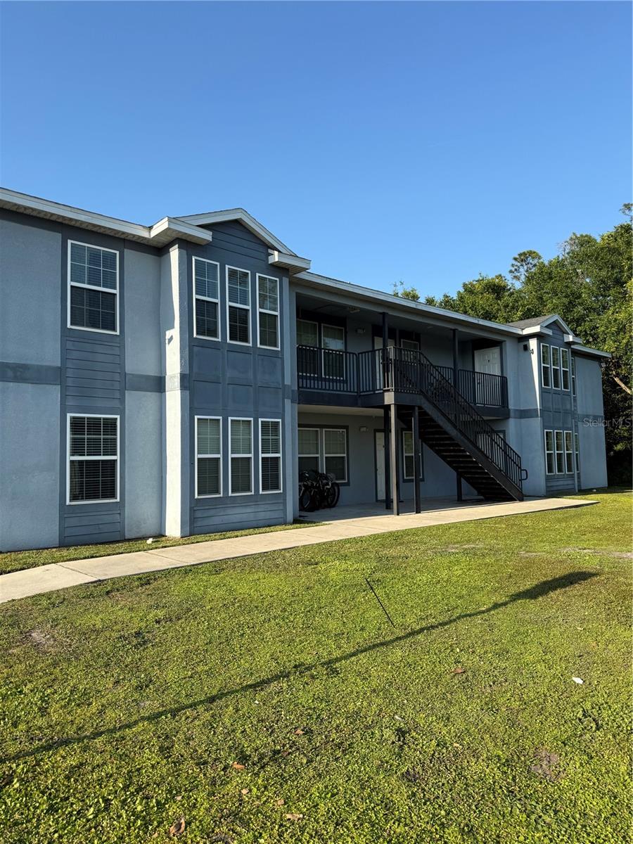 Image 2 of 18 For 284 Gardner Lane, Unit #c