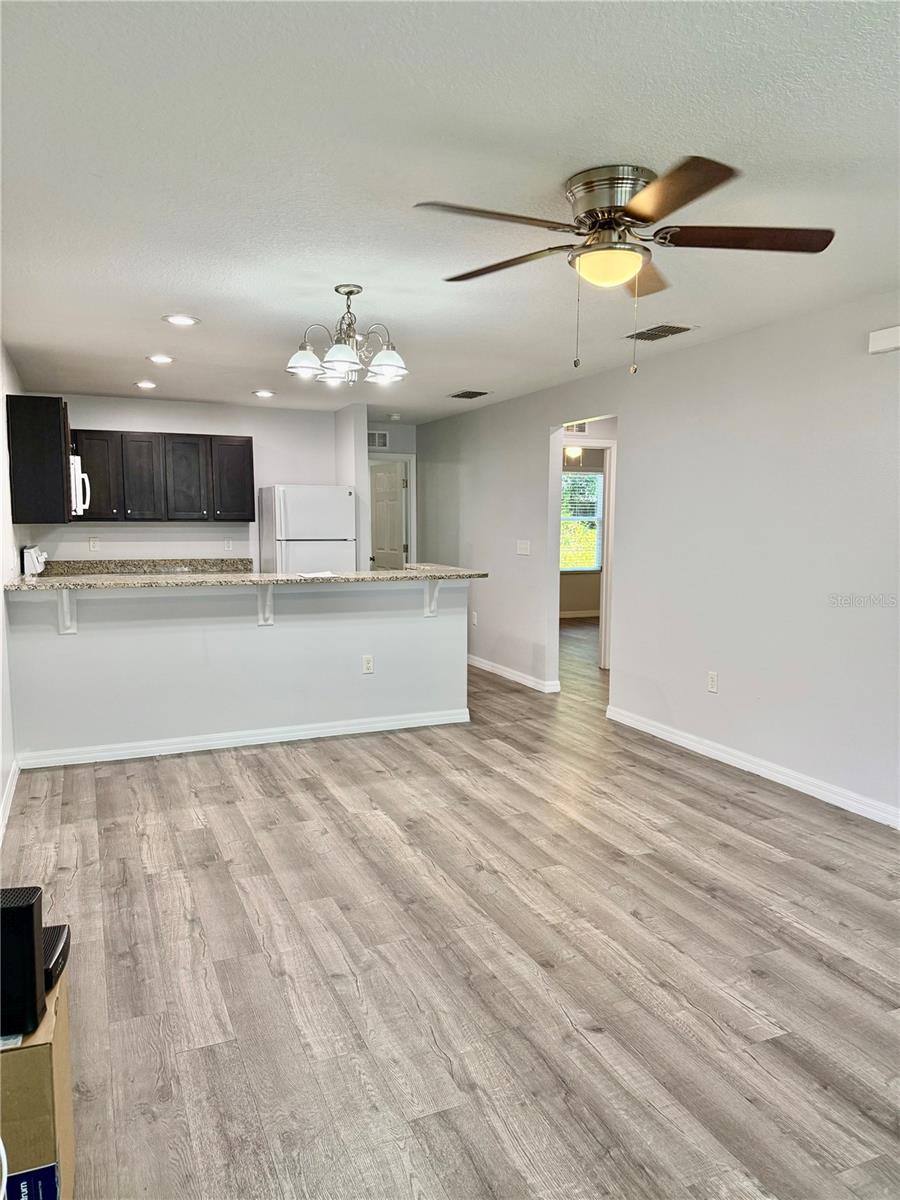 Image 5 of 18 For 284 Gardner Lane, Unit #c
