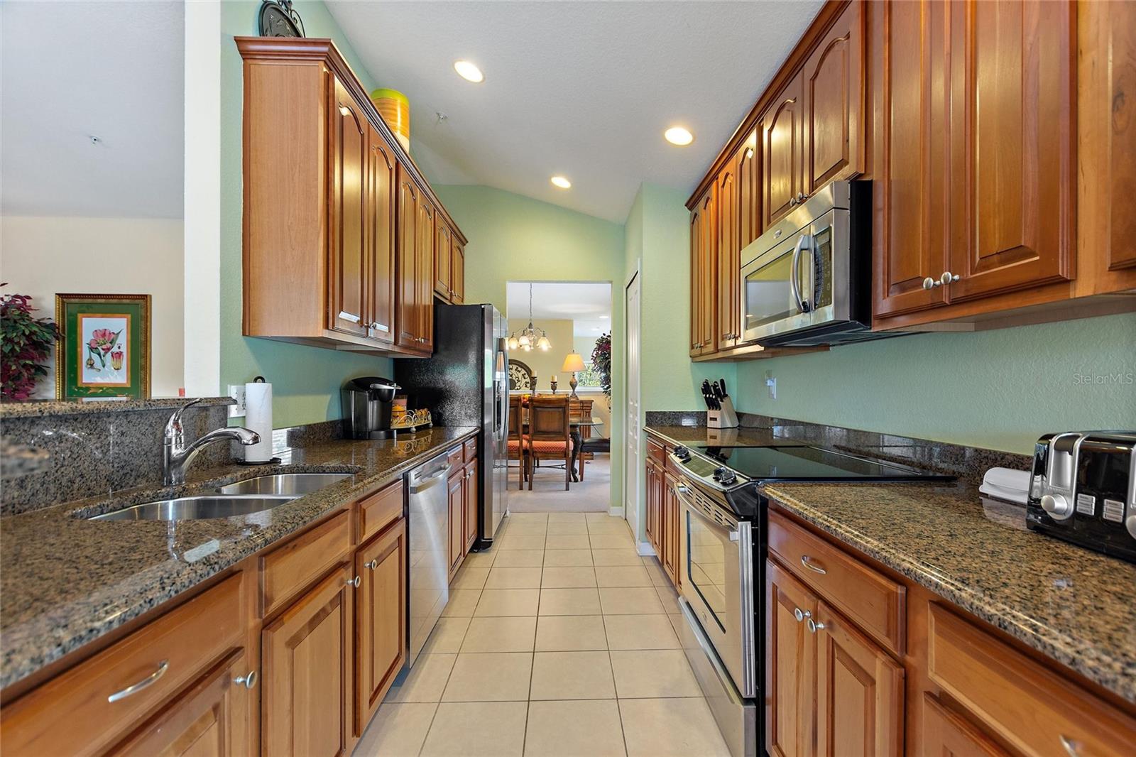 Image 17 of 55 For 8374 Quimby Circle 8374