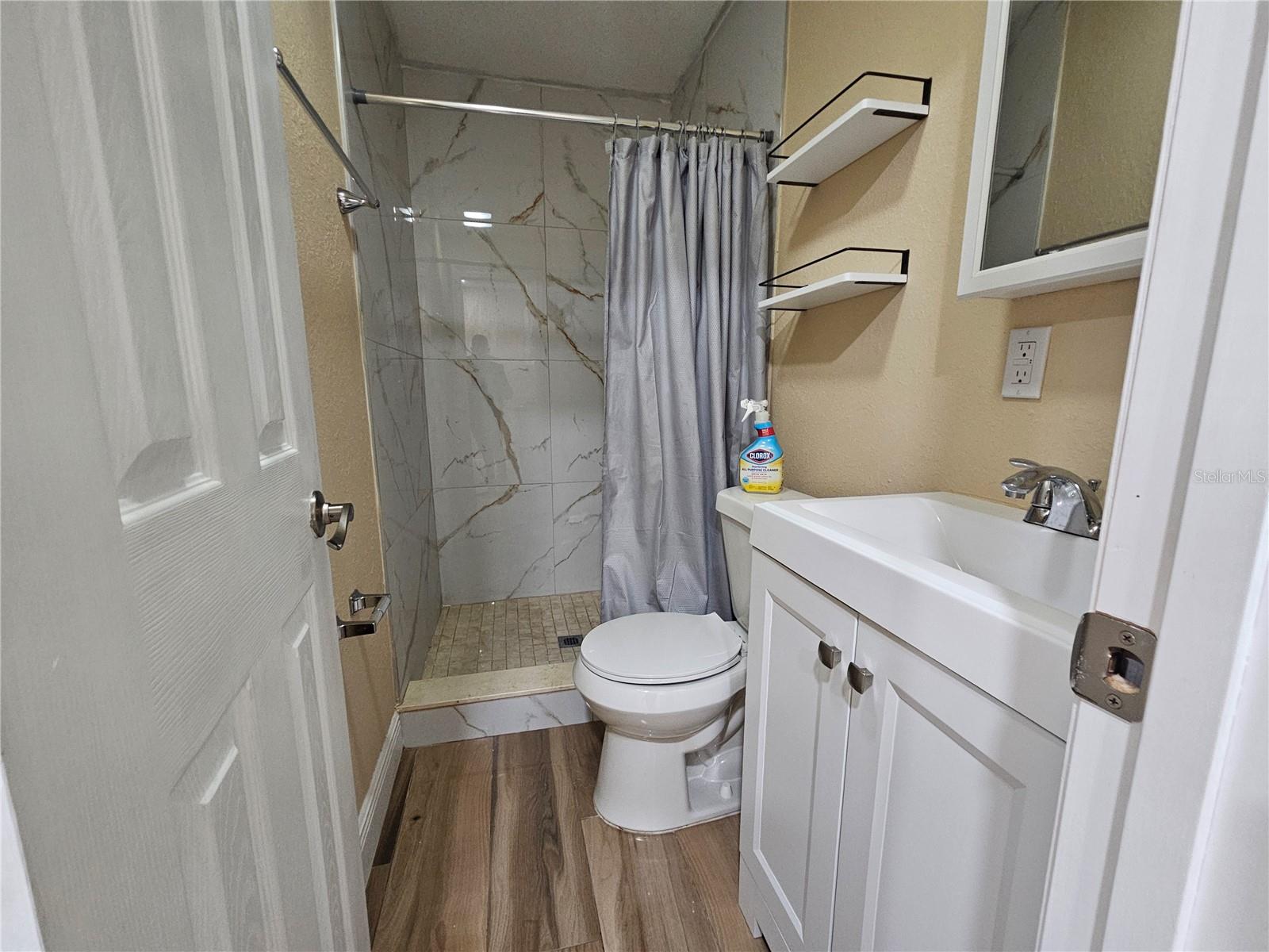 Image 6 of 6 For 10114 Brownwood Avenue