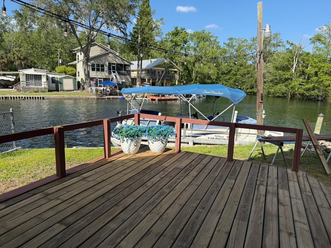 Listing photo id 1 for 5375 Circle Dr