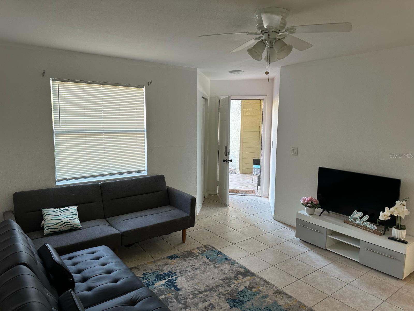 Image 3 of 18 For 3008 Parkway Boulevard 107
