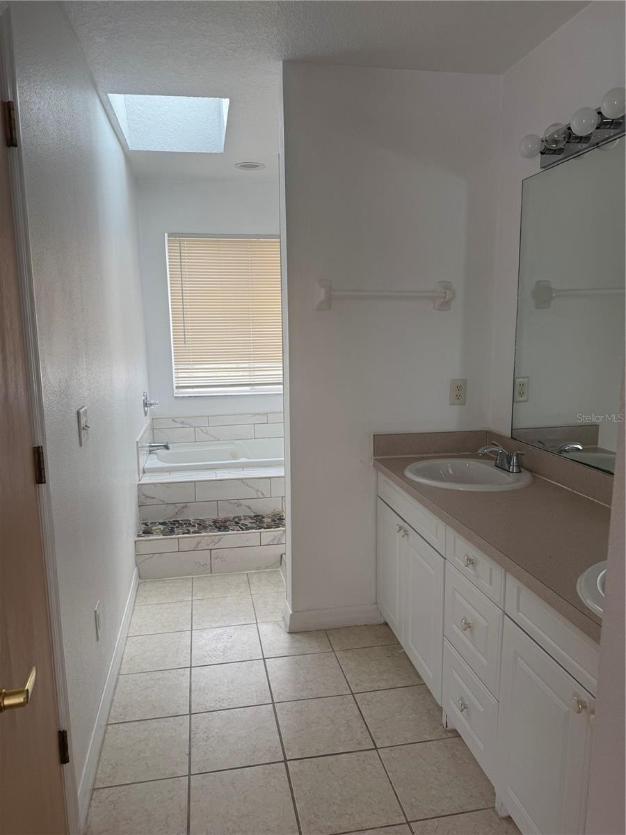 Image 7 of 7 For 567 Caribbean Drive