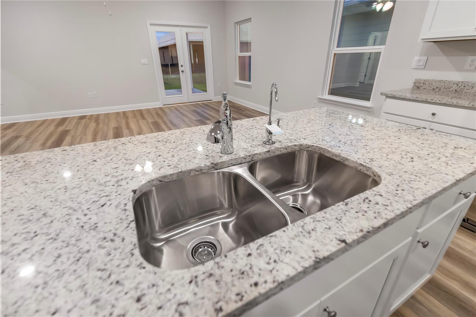 Image 11 of 44 For 512 Vermilion Circle