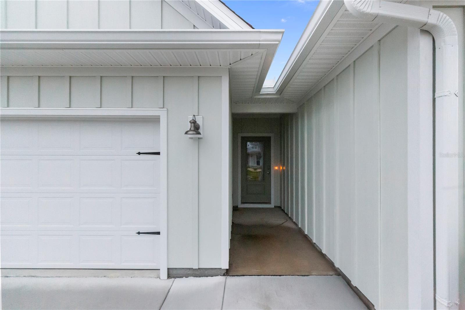 Image 3 of 44 For 512 Vermilion Circle