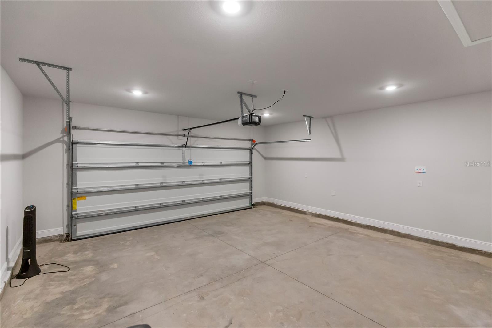 Image 39 of 44 For 512 Vermilion Circle