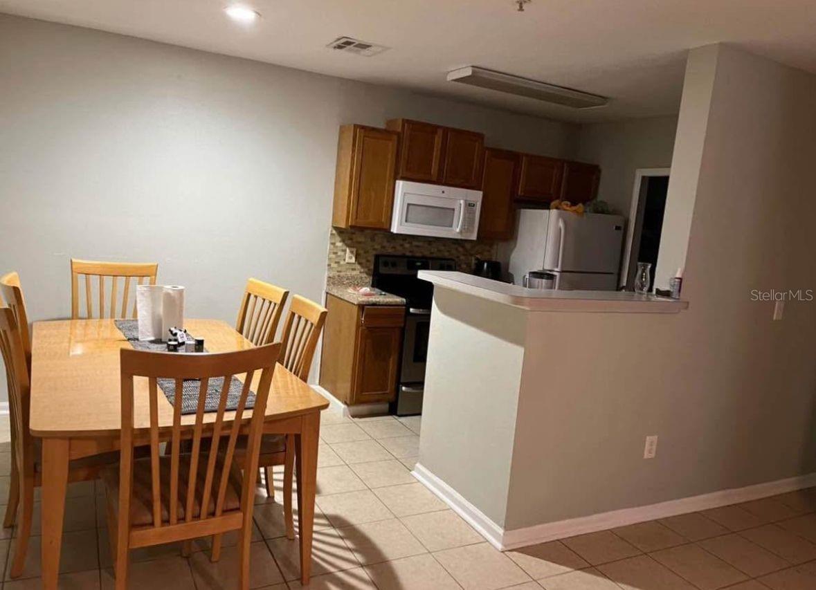 Image 4 of 19 For 4328 Kirkman Road 1