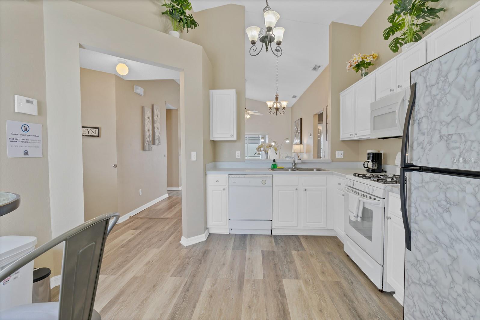 Image 12 of 29 For 7830 Myrtle Oak Lane