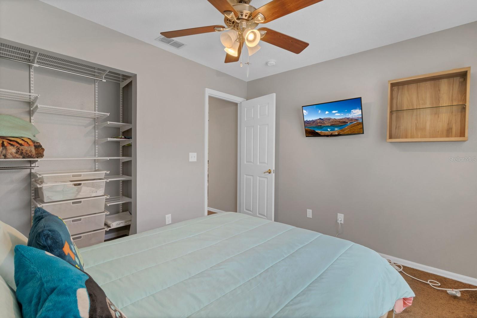 Image 19 of 29 For 7830 Myrtle Oak Lane