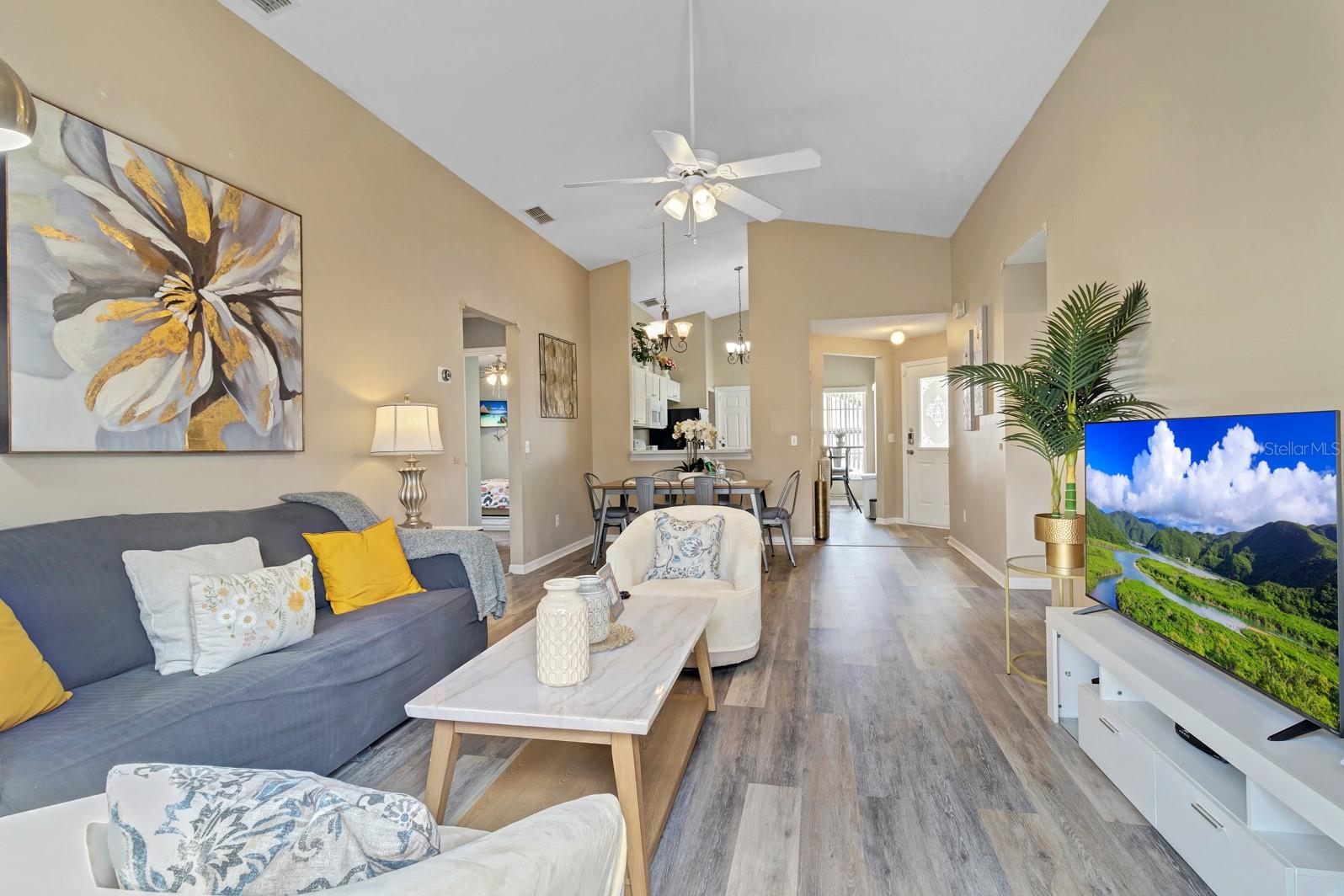 Image 7 of 29 For 7830 Myrtle Oak Lane