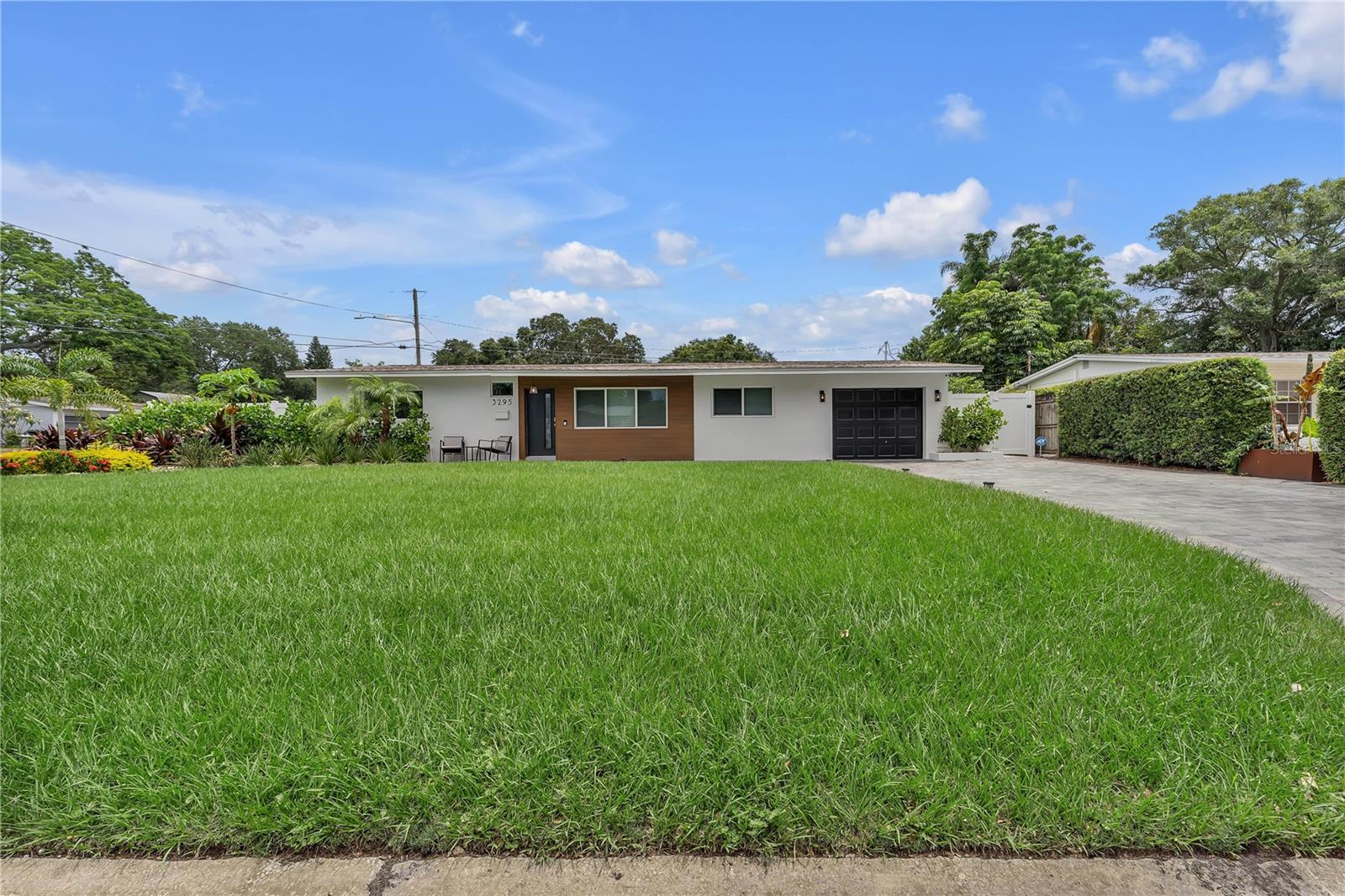 Image 21 of 24 For 3295 57th Street N