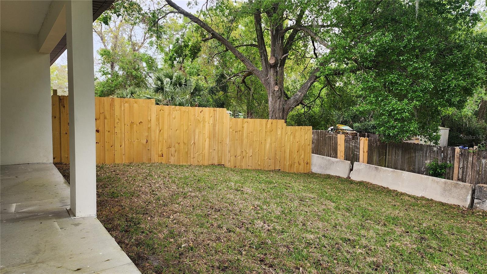 Image 18 of 18 For 208 Parrotte Court