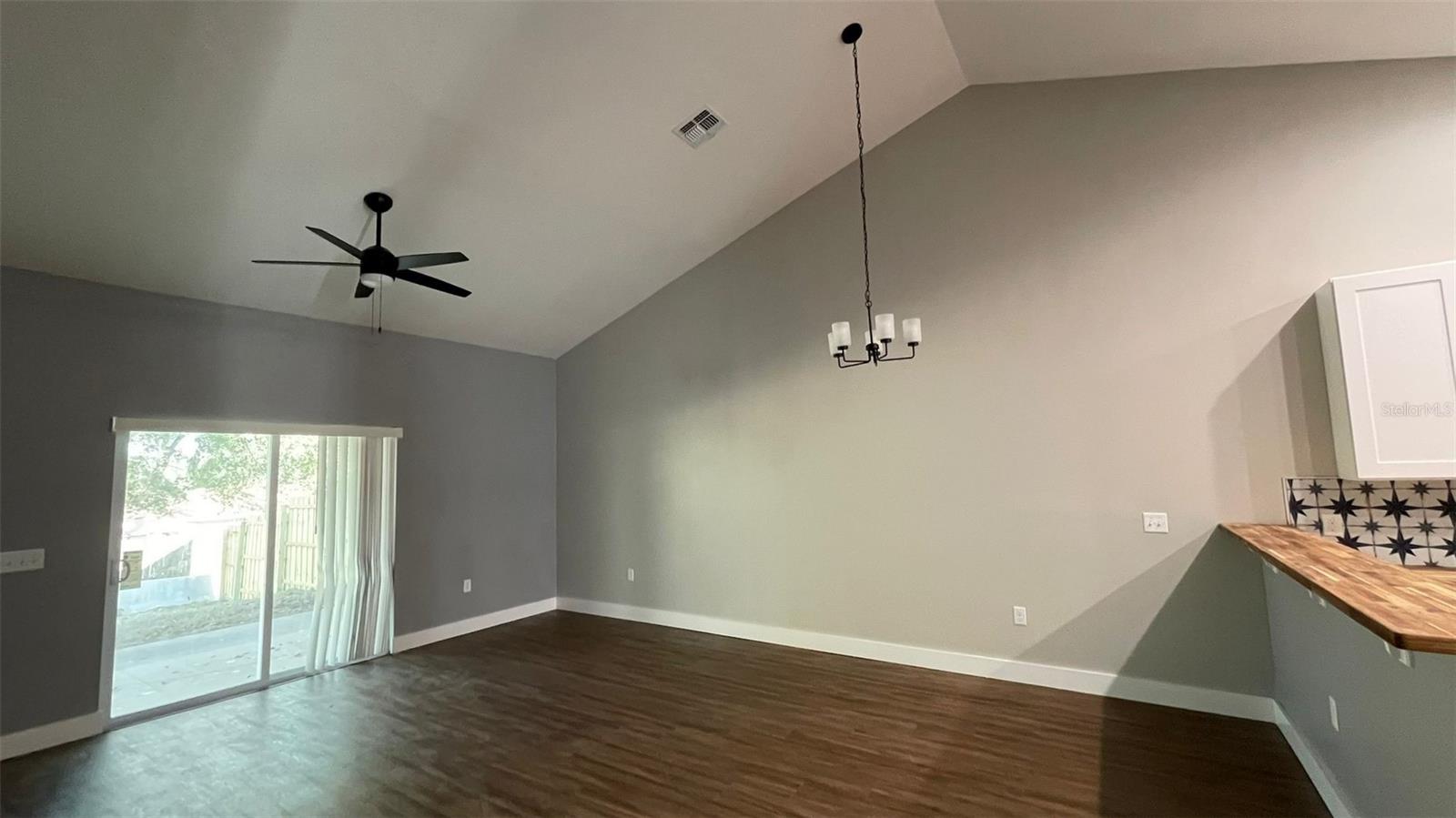 Image 4 of 18 For 208 Parrotte Court