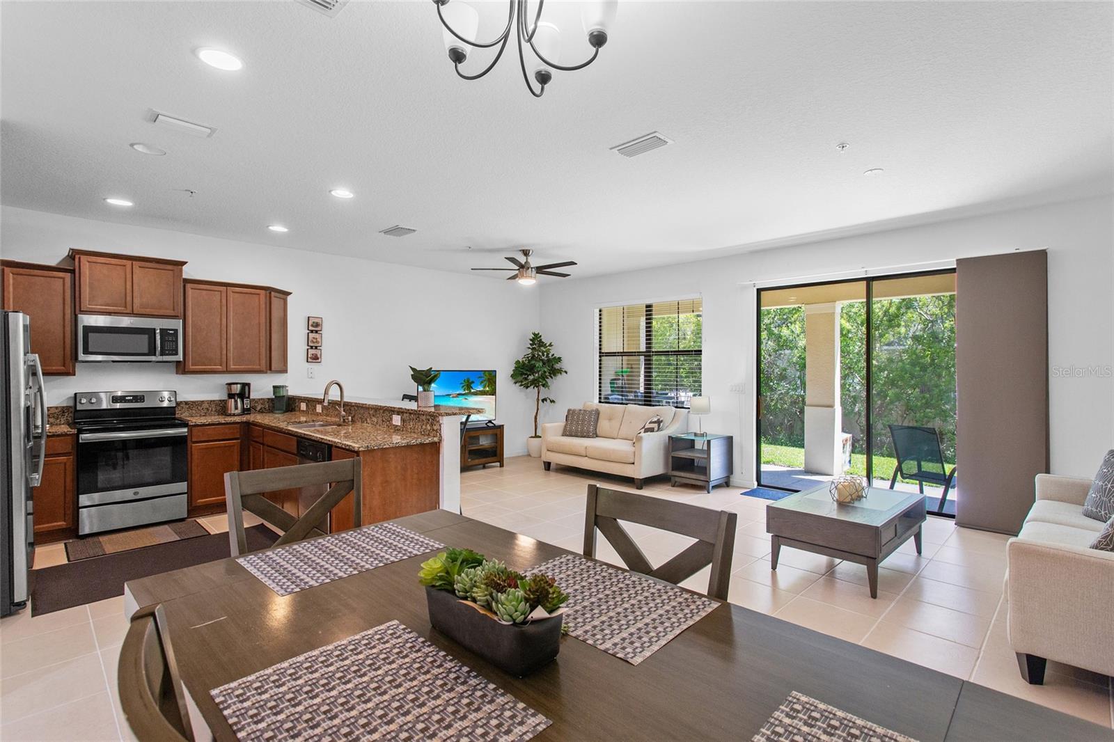 Image 9 of 50 For 1809 Portofino Meadows Boulevard