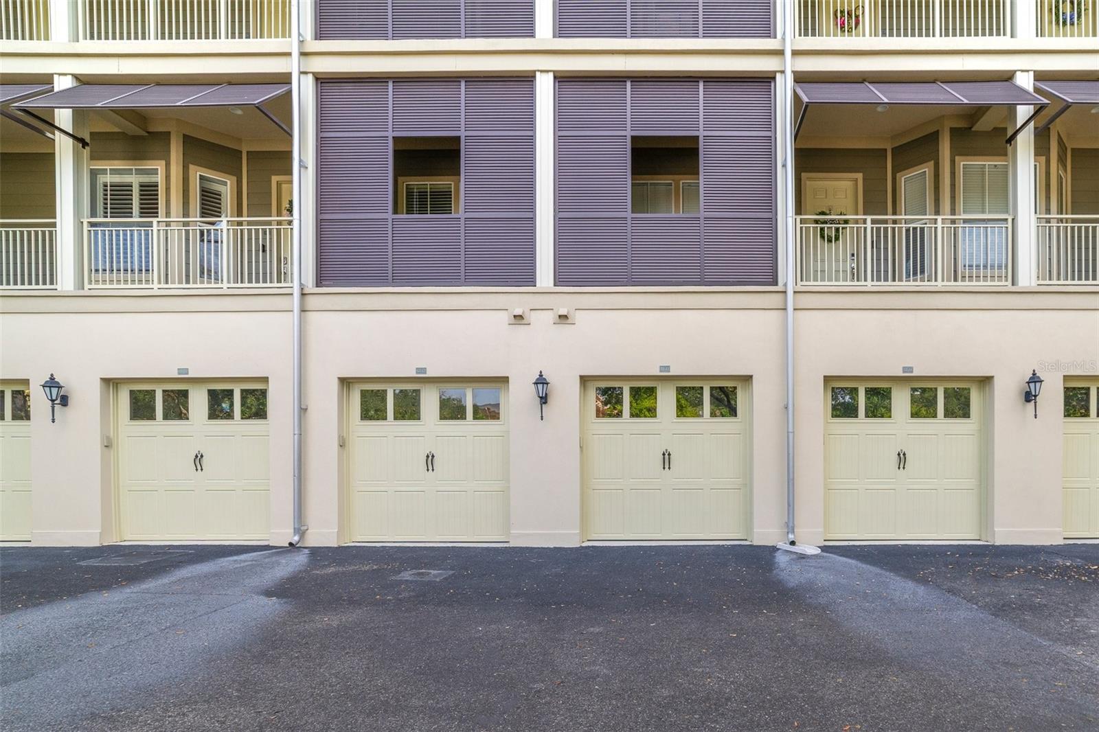 Image 35 of 37 For 650 Campus Street 309
