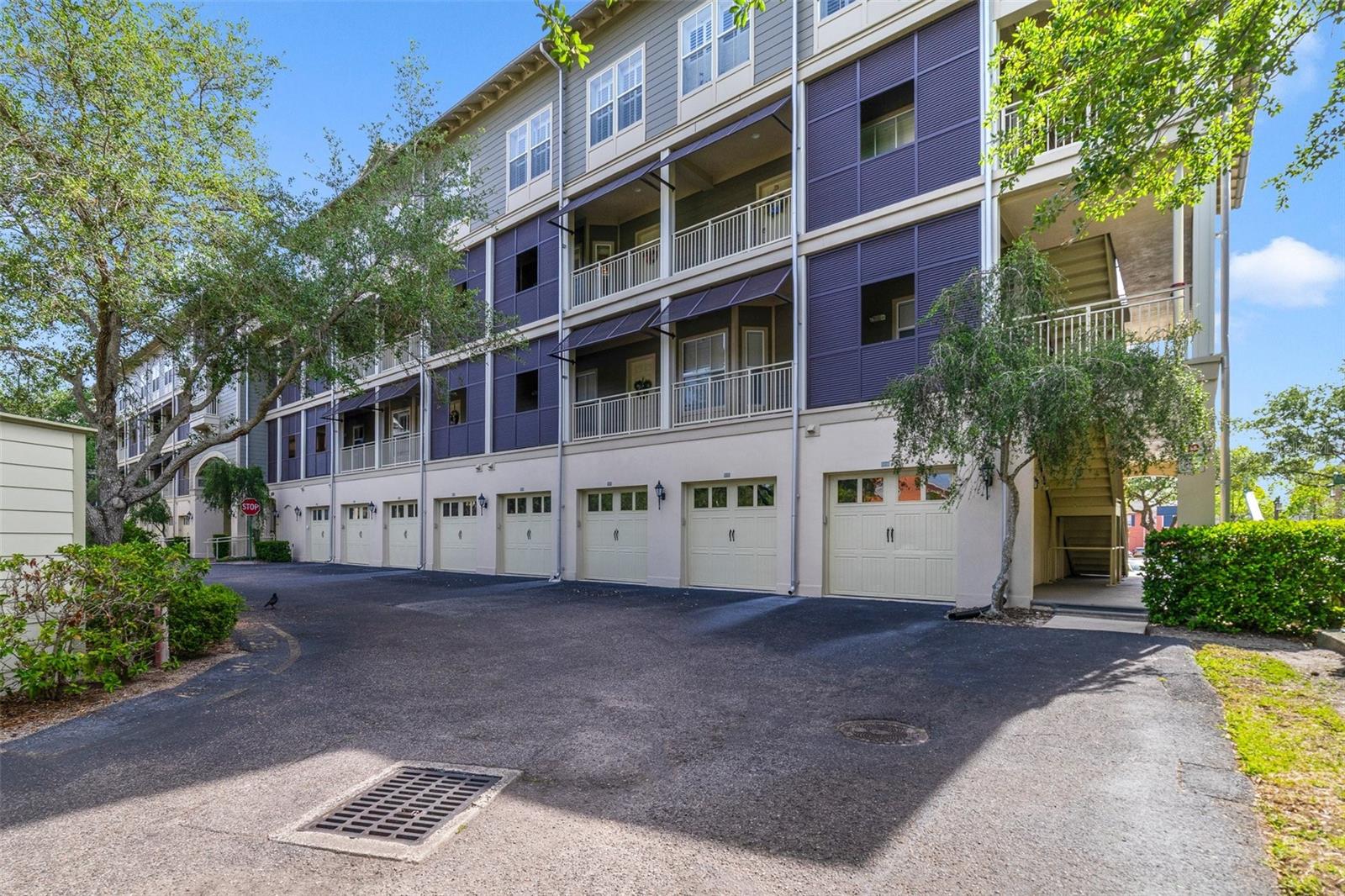 Image 36 of 37 For 650 Campus Street 309