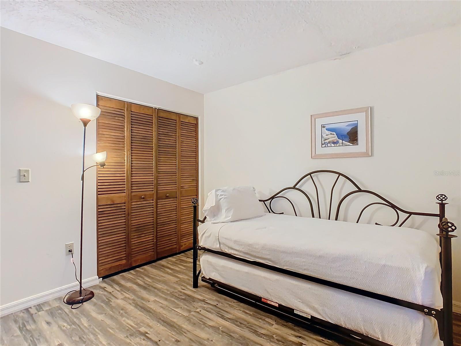 Image 32 of 47 For 540 Hunter Circle 540