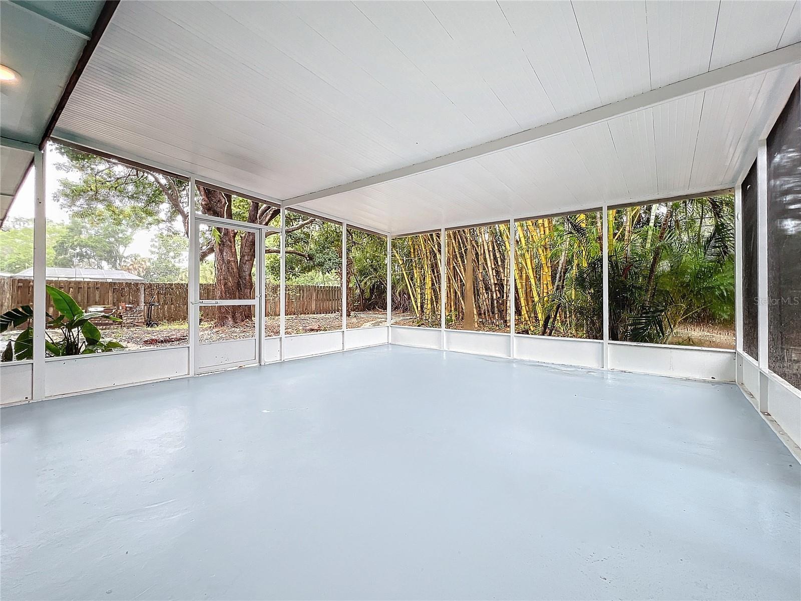 Image 21 of 27 For 2107 Pine Terrace
