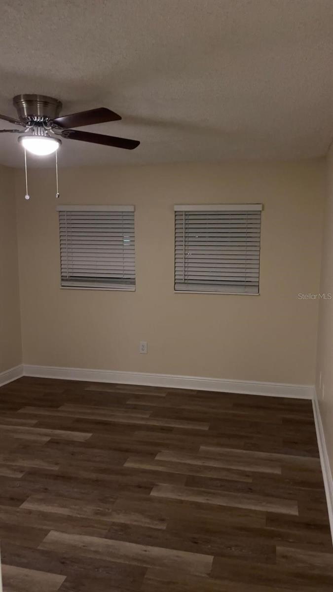 Image 11 of 14 For 821 Sky Lake Circle C