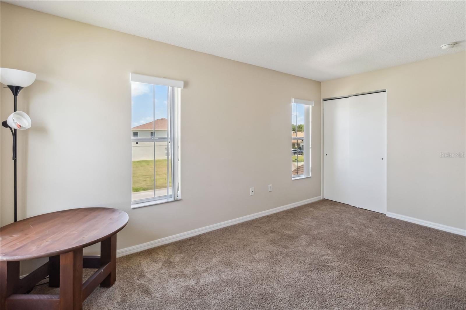 Image 22 of 26 For 410 Canna Drive