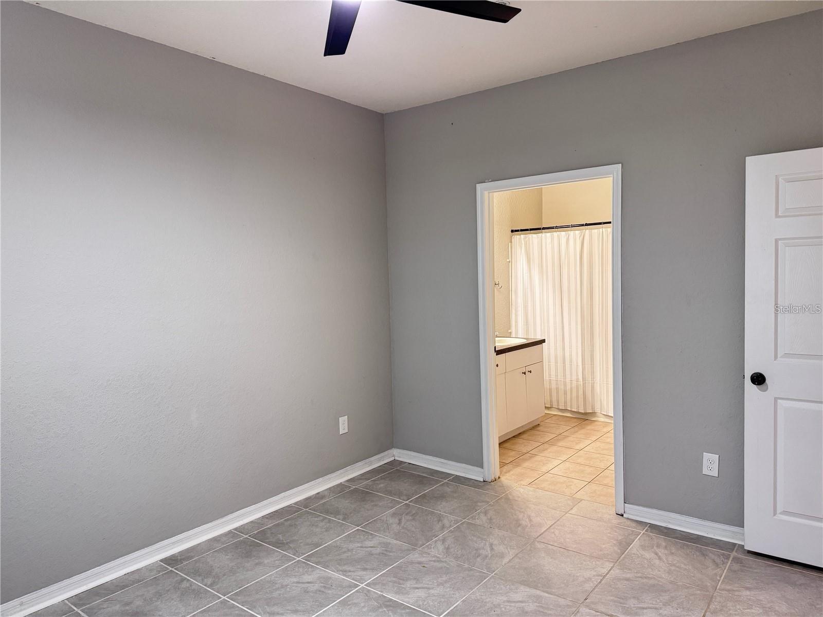 Image 10 of 27 For 6408 Raleigh Street 2402