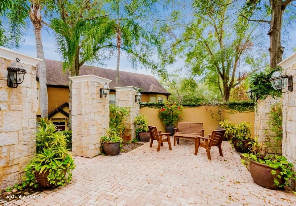Image 17 of 27 For 6408 Raleigh Street 2402