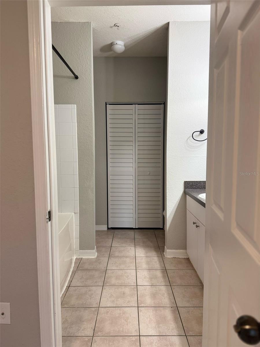 Image 7 of 27 For 6408 Raleigh Street 2402